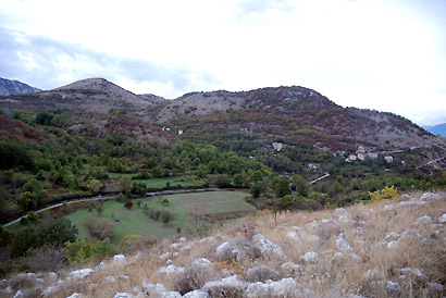 Casale Abate (cote 915) – photographie prise de la cote 721 du Belvédère - Photographie FLG – Tous droits réservés